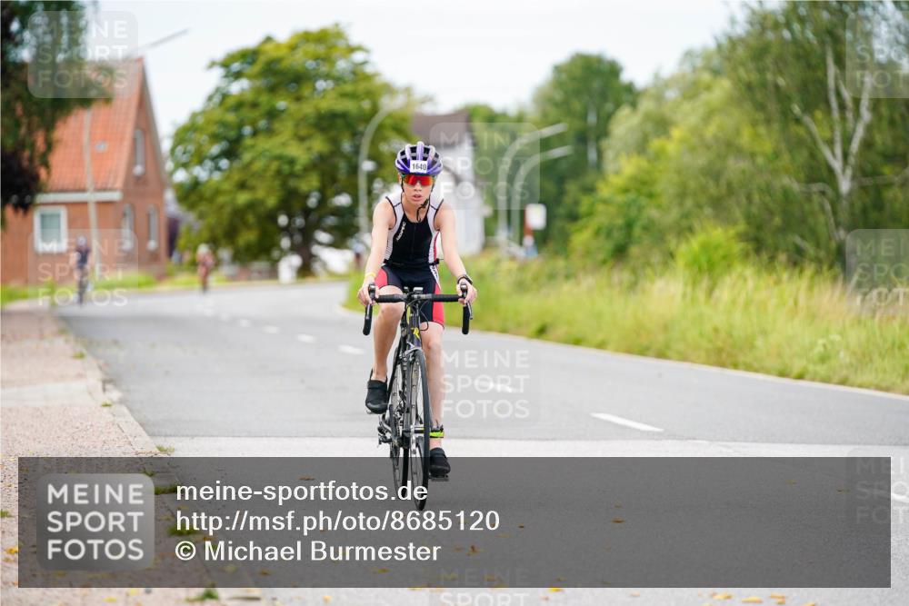31.08.2025 - Elbe Triathlon Hamburg Michael Burmester http://msf.ph/oto/8685120 31.08.2025 12:33:17 Radfahren 1640 meine-sportfotos.de