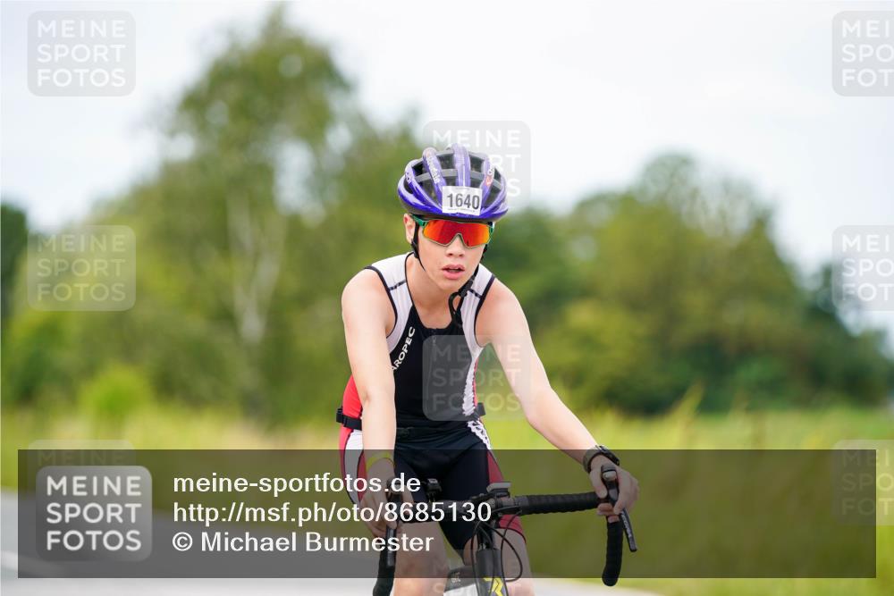 31.08.2025 - Elbe Triathlon Hamburg Michael Burmester http://msf.ph/oto/8685130 31.08.2025 12:33:18 Radfahren 1640 meine-sportfotos.de