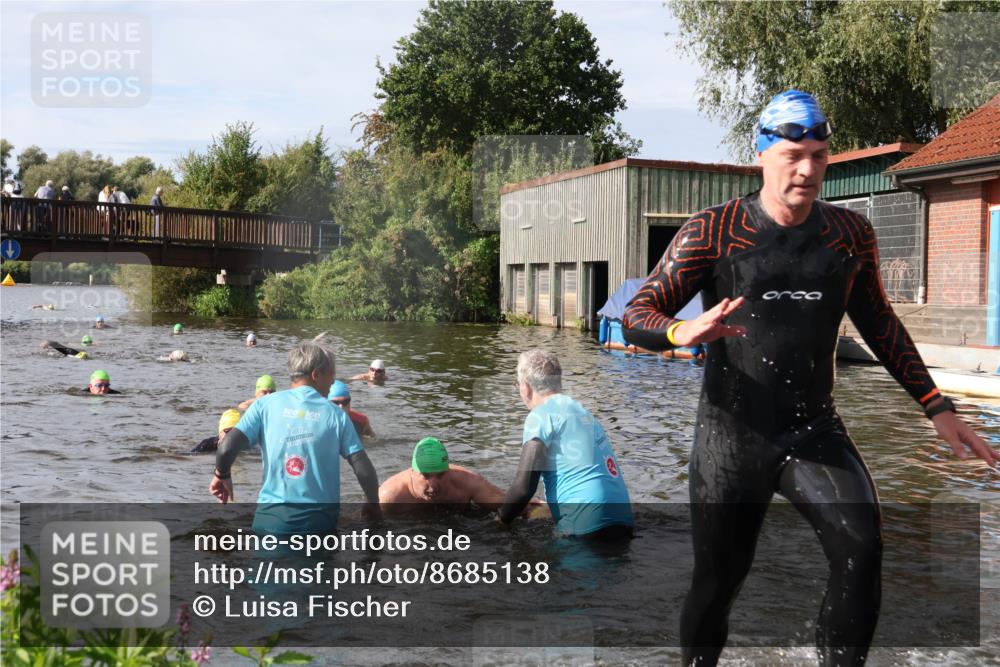 31.08.2025 - Elbe Triathlon Hamburg Luisa Fischer http://msf.ph/oto/8685138 31.08.2025 10:33:34 Schwimmen 1259, 1268, 1270, 1308, 1325 meine-sportfotos.de