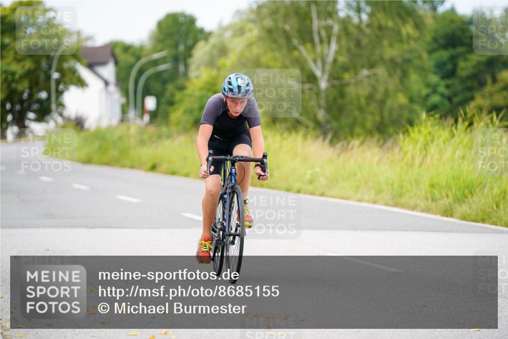 31.08.2025 - Elbe Triathlon Hamburg Michael Burmester http://msf.ph/oto/8685155 31.08.2025 12:33:37 Radfahren 1634 meine-sportfotos.de