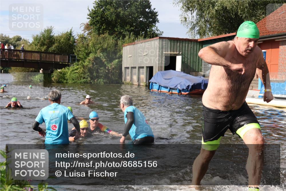 31.08.2025 - Elbe Triathlon Hamburg Luisa Fischer http://msf.ph/oto/8685156 31.08.2025 10:33:39 Schwimmen 1259, 1313, 1316, 1325 meine-sportfotos.de
