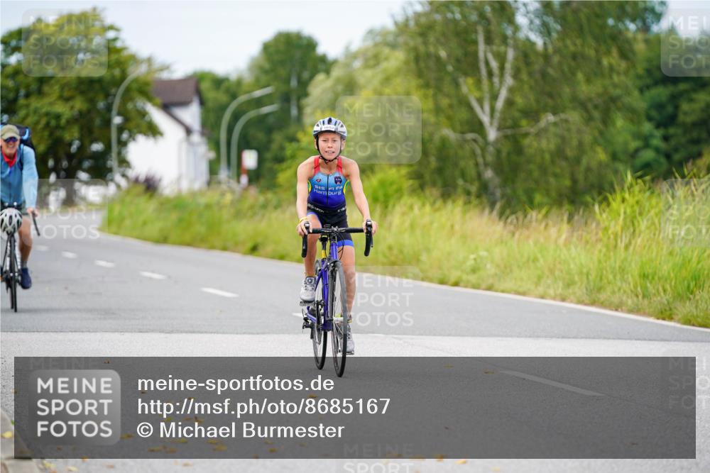 31.08.2025 - Elbe Triathlon Hamburg Michael Burmester http://msf.ph/oto/8685167 31.08.2025 12:33:50 Radfahren 1652 meine-sportfotos.de