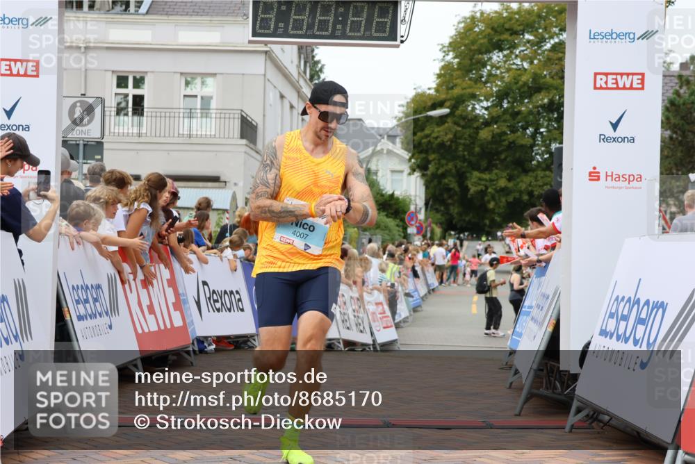 31.08.2025 - 21. Blankeneser Heldenlauf Strokosch-Dieckow http://msf.ph/oto/8685170 31.08.2025 12:01:00 Ziel 4366, 4007 meine-sportfotos.de