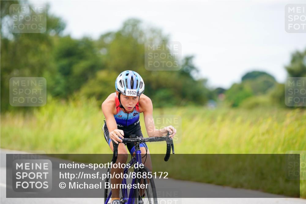 31.08.2025 - Elbe Triathlon Hamburg Michael Burmester http://msf.ph/oto/8685172 31.08.2025 12:33:52 Radfahren 1652 meine-sportfotos.de
