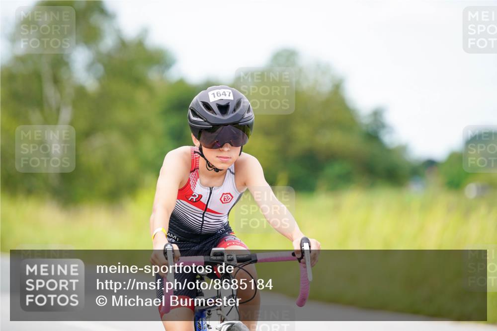 31.08.2025 - Elbe Triathlon Hamburg Michael Burmester http://msf.ph/oto/8685184 31.08.2025 12:34:30 Radfahren 1647 meine-sportfotos.de