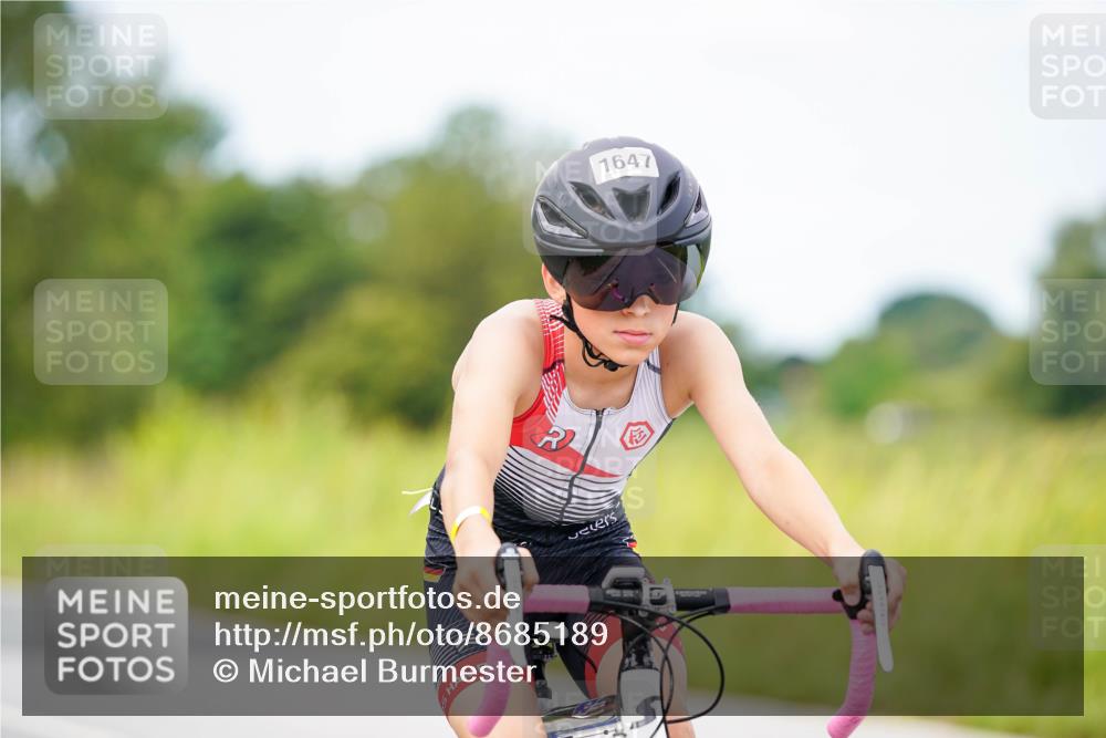 31.08.2025 - Elbe Triathlon Hamburg Michael Burmester http://msf.ph/oto/8685189 31.08.2025 12:34:30 Radfahren 1647 meine-sportfotos.de