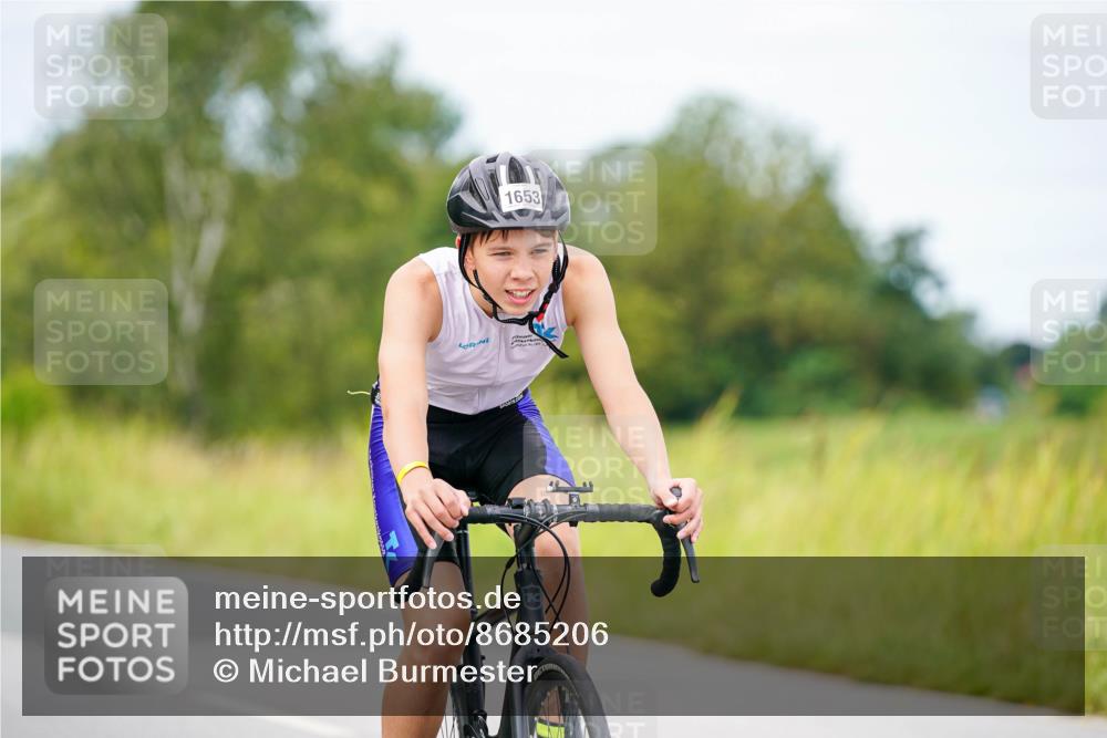 31.08.2025 - Elbe Triathlon Hamburg Michael Burmester http://msf.ph/oto/8685206 31.08.2025 12:35:29 Radfahren 1646, 1653, 1664 meine-sportfotos.de