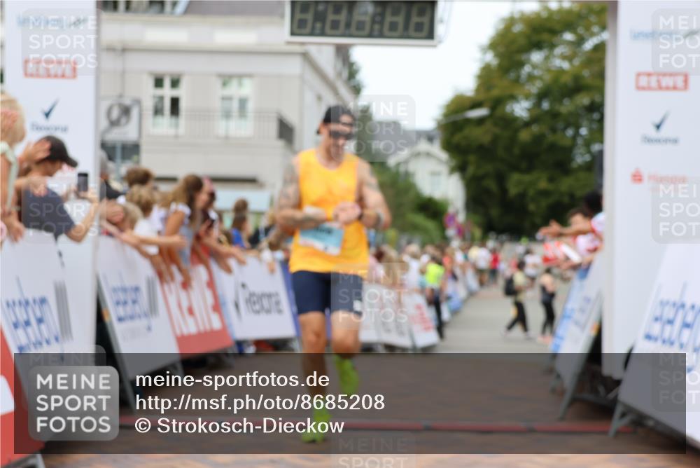 31.08.2025 - 21. Blankeneser Heldenlauf Strokosch-Dieckow http://msf.ph/oto/8685208 31.08.2025 12:01:00 Ziel 4366, 4007 meine-sportfotos.de