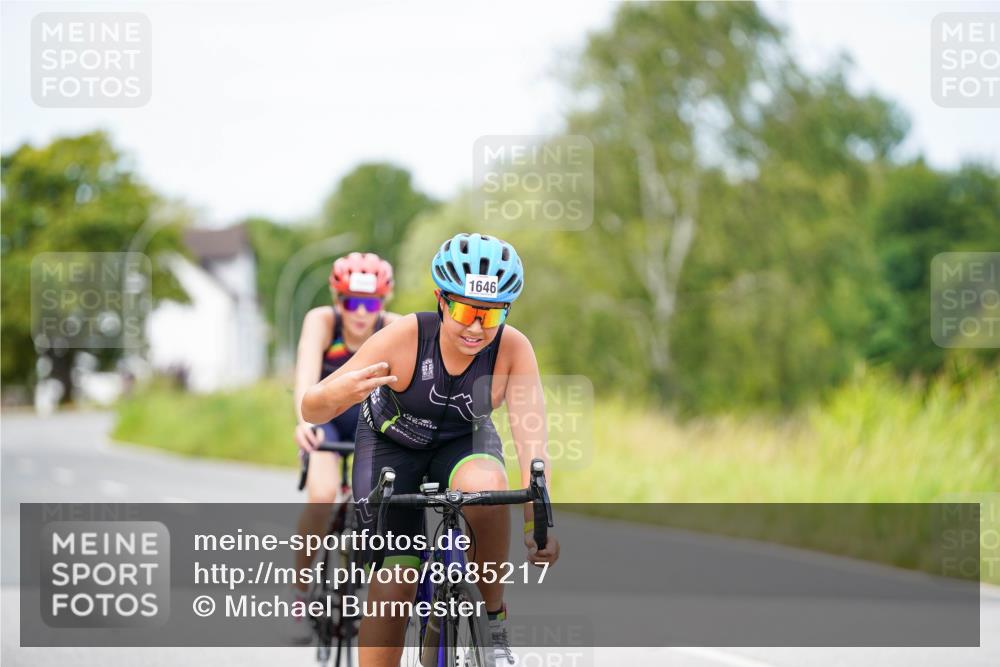 31.08.2025 - Elbe Triathlon Hamburg Michael Burmester http://msf.ph/oto/8685217 31.08.2025 12:35:34 Radfahren 1646, 1664 meine-sportfotos.de