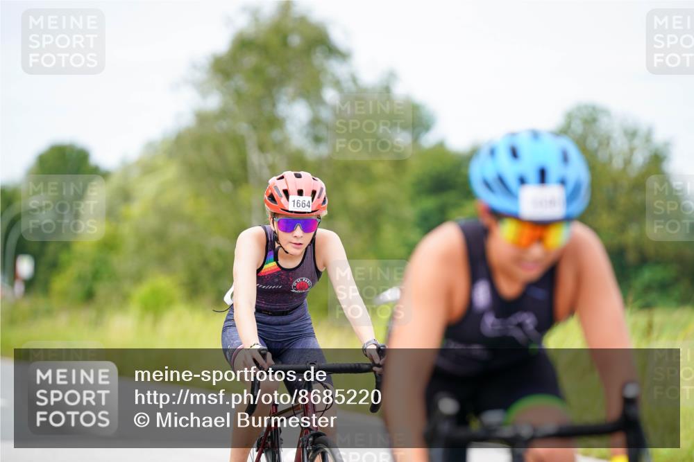 31.08.2025 - Elbe Triathlon Hamburg Michael Burmester http://msf.ph/oto/8685220 31.08.2025 12:35:35 Radfahren 1646, 1664 meine-sportfotos.de