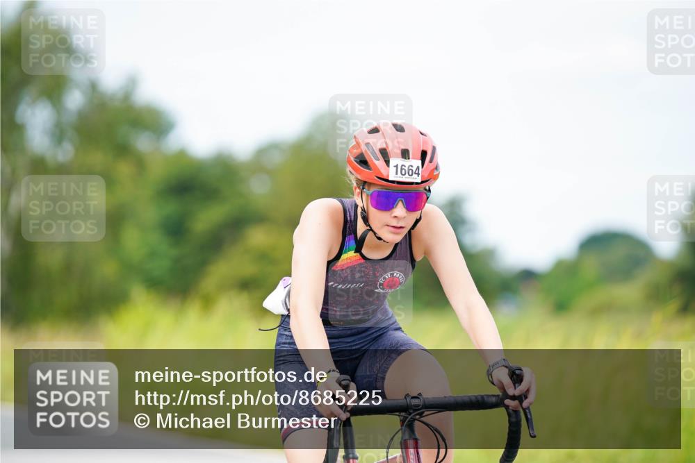 31.08.2025 - Elbe Triathlon Hamburg Michael Burmester http://msf.ph/oto/8685225 31.08.2025 12:35:35 Radfahren 1646, 1664 meine-sportfotos.de