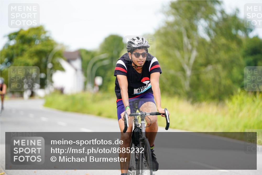 31.08.2025 - Elbe Triathlon Hamburg Michael Burmester http://msf.ph/oto/8685232 31.08.2025 12:35:58 Radfahren 1655 meine-sportfotos.de