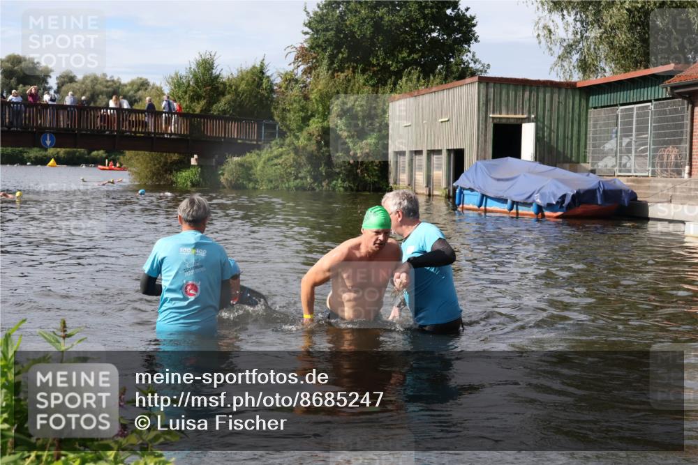31.08.2025 - Elbe Triathlon Hamburg Luisa Fischer http://msf.ph/oto/8685247 31.08.2025 10:34:23 Schwimmen 1276, 1339 meine-sportfotos.de