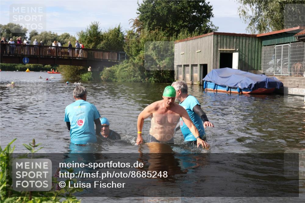 31.08.2025 - Elbe Triathlon Hamburg Luisa Fischer http://msf.ph/oto/8685248 31.08.2025 10:34:23 Schwimmen 1276, 1339 meine-sportfotos.de