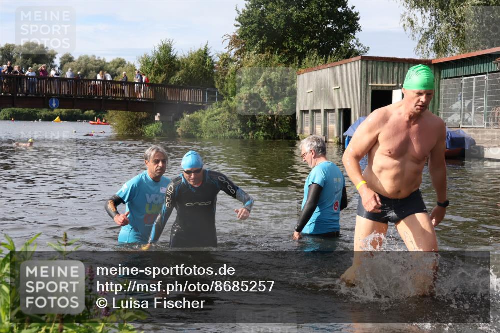 31.08.2025 - Elbe Triathlon Hamburg Luisa Fischer http://msf.ph/oto/8685257 31.08.2025 10:34:25 Schwimmen 1276, 1339 meine-sportfotos.de