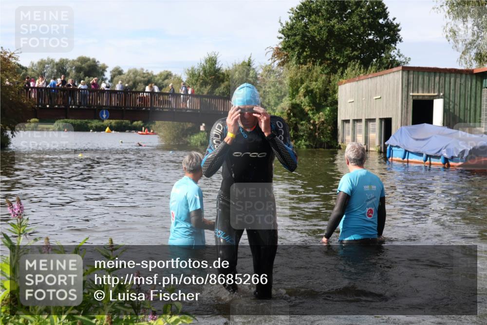 31.08.2025 - Elbe Triathlon Hamburg Luisa Fischer http://msf.ph/oto/8685266 31.08.2025 10:34:27 Schwimmen 1276, 1339 meine-sportfotos.de