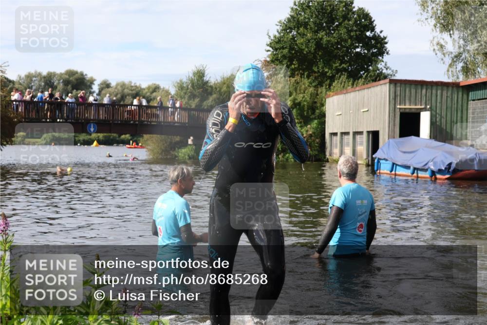 31.08.2025 - Elbe Triathlon Hamburg Luisa Fischer http://msf.ph/oto/8685268 31.08.2025 10:34:28 Schwimmen 1276, 1339 meine-sportfotos.de