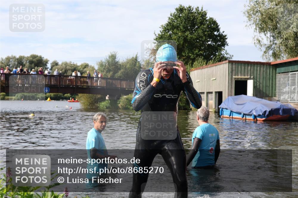 31.08.2025 - Elbe Triathlon Hamburg Luisa Fischer http://msf.ph/oto/8685270 31.08.2025 10:34:28 Schwimmen 1276, 1339 meine-sportfotos.de