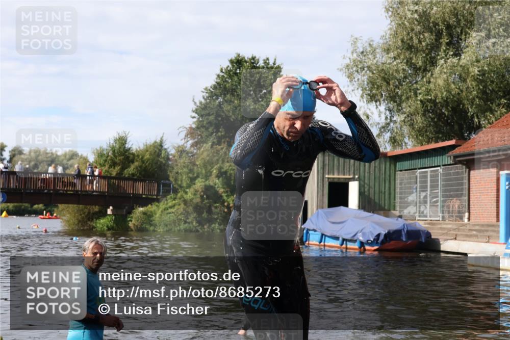 31.08.2025 - Elbe Triathlon Hamburg Luisa Fischer http://msf.ph/oto/8685273 31.08.2025 10:34:29 Schwimmen 1276, 1339 meine-sportfotos.de
