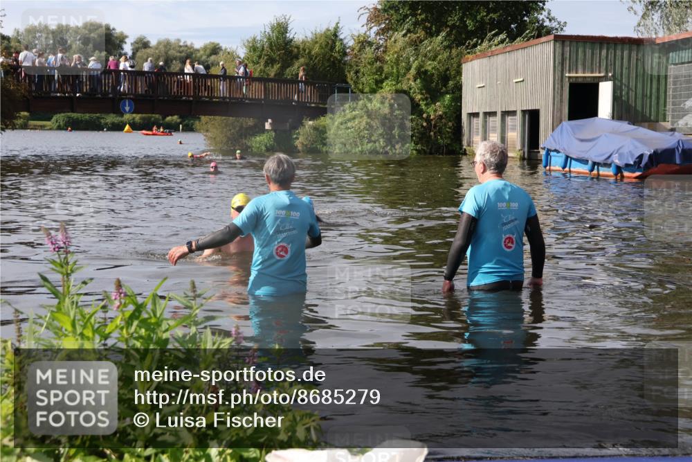 31.08.2025 - Elbe Triathlon Hamburg Luisa Fischer http://msf.ph/oto/8685279 31.08.2025 10:35:09 Schwimmen  meine-sportfotos.de