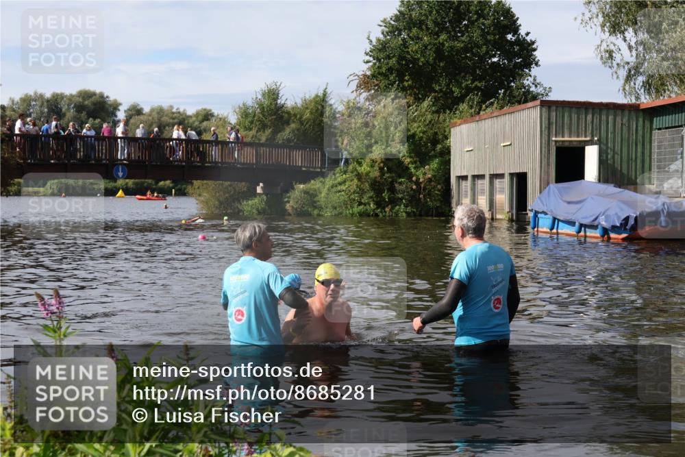 31.08.2025 - Elbe Triathlon Hamburg Luisa Fischer http://msf.ph/oto/8685281 31.08.2025 10:35:11 Schwimmen 1333 meine-sportfotos.de