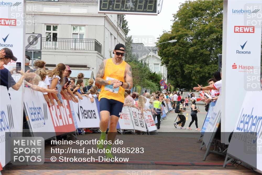 31.08.2025 - 21. Blankeneser Heldenlauf Strokosch-Dieckow http://msf.ph/oto/8685283 31.08.2025 12:00:59 Ziel 4366, 4007 meine-sportfotos.de