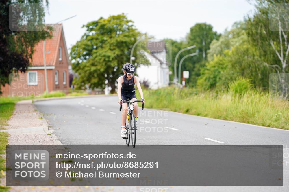 31.08.2025 - Elbe Triathlon Hamburg Michael Burmester http://msf.ph/oto/8685291 31.08.2025 12:38:22 Radfahren 1642 meine-sportfotos.de