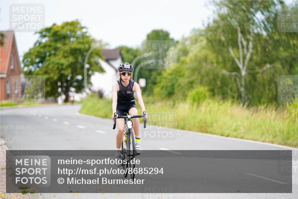31.08.2025 - Elbe Triathlon Hamburg Michael Burmester http://msf.ph/oto/8685294 31.08.2025 12:38:23 Radfahren 1642 meine-sportfotos.de