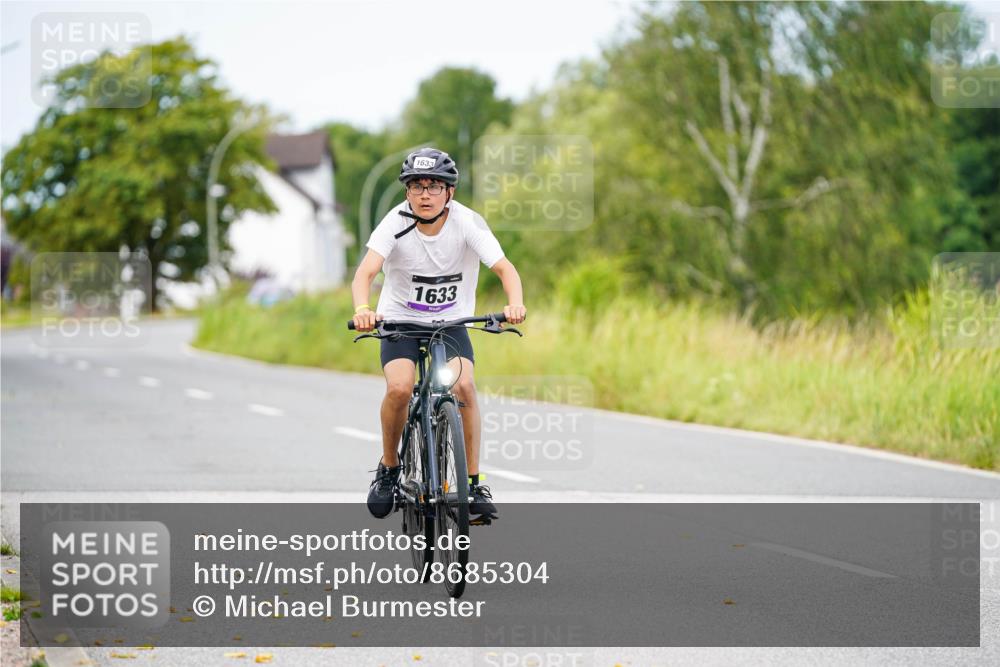 31.08.2025 - Elbe Triathlon Hamburg Michael Burmester http://msf.ph/oto/8685304 31.08.2025 12:38:46 Radfahren 1633 meine-sportfotos.de