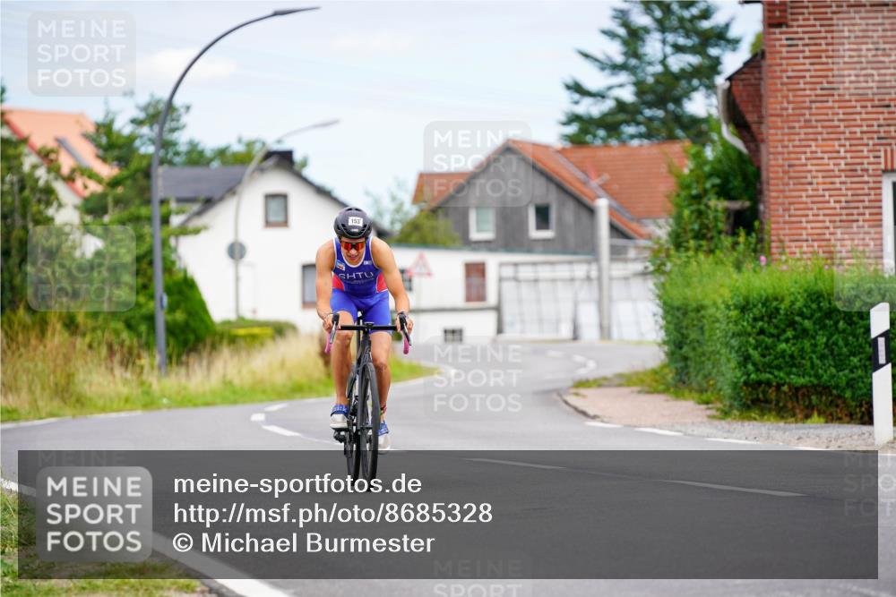 31.08.2025 - Elbe Triathlon Hamburg Michael Burmester http://msf.ph/oto/8685328 31.08.2025 14:06:57 Radfahren 153 meine-sportfotos.de
