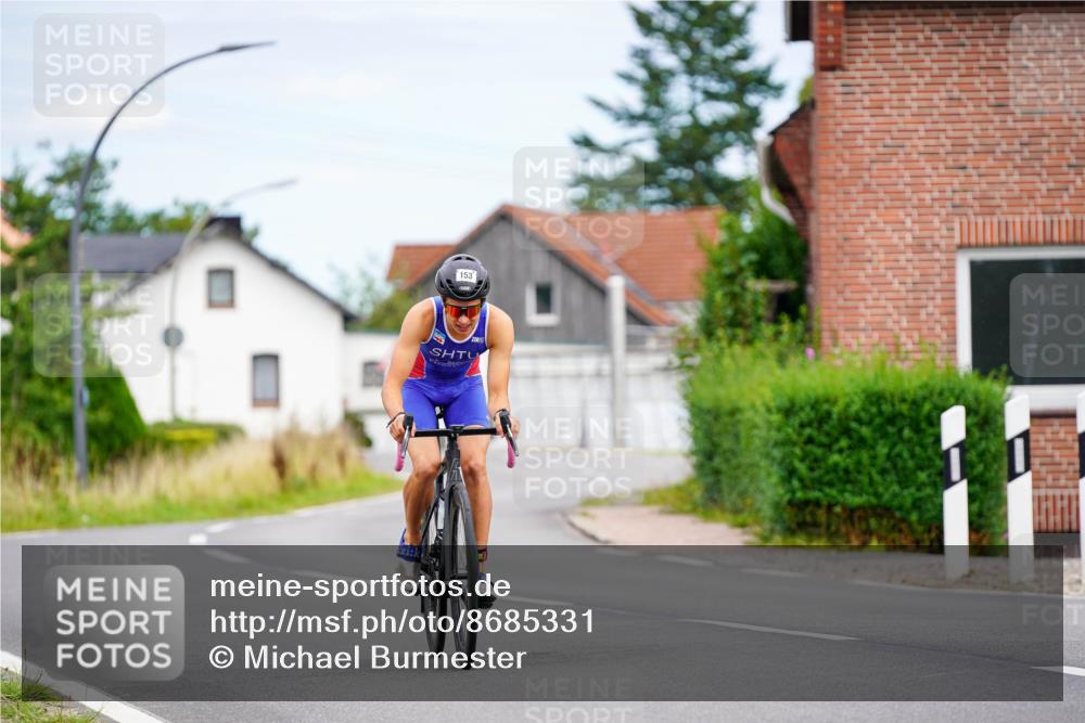 31.08.2025 - Elbe Triathlon Hamburg Michael Burmester http://msf.ph/oto/8685331 31.08.2025 14:06:58 Radfahren 153 meine-sportfotos.de