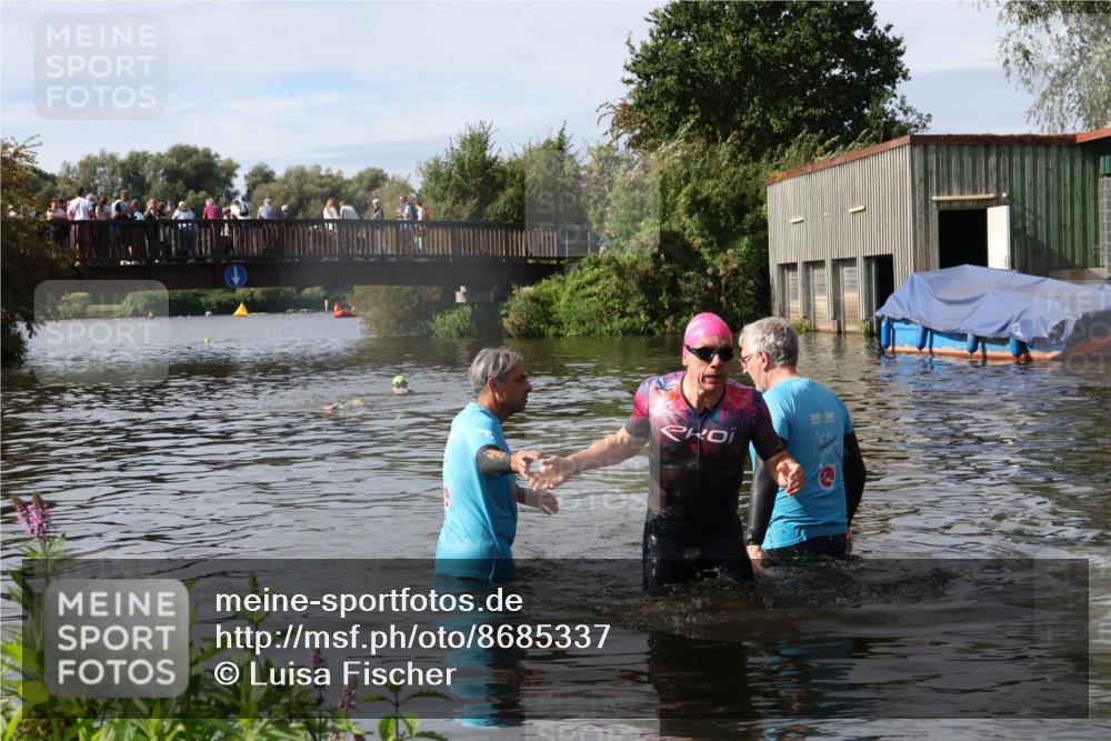31.08.2025 - Elbe Triathlon Hamburg Luisa Fischer http://msf.ph/oto/8685337 31.08.2025 10:35:47 Schwimmen 1289 meine-sportfotos.de