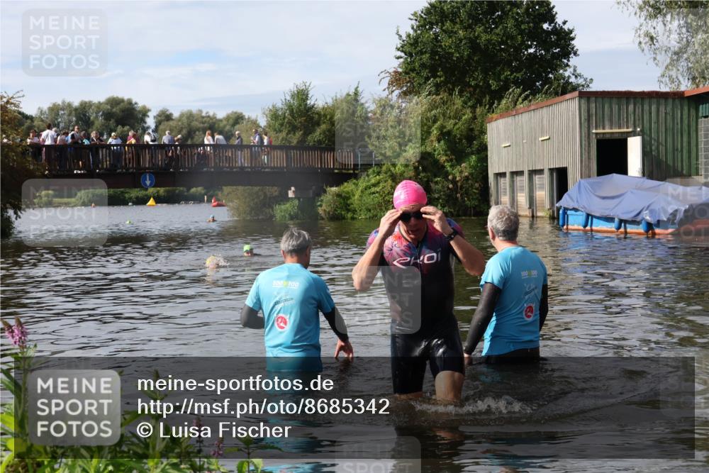 31.08.2025 - Elbe Triathlon Hamburg Luisa Fischer http://msf.ph/oto/8685342 31.08.2025 10:35:48 Schwimmen 1289 meine-sportfotos.de