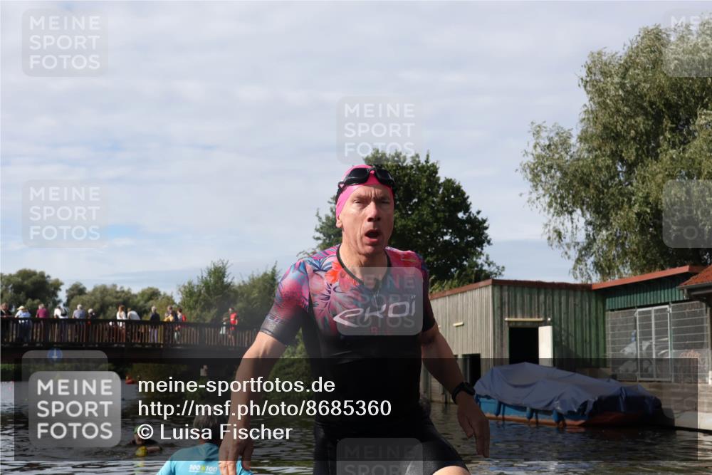 31.08.2025 - Elbe Triathlon Hamburg Luisa Fischer http://msf.ph/oto/8685360 31.08.2025 10:35:52 Schwimmen 1289 meine-sportfotos.de