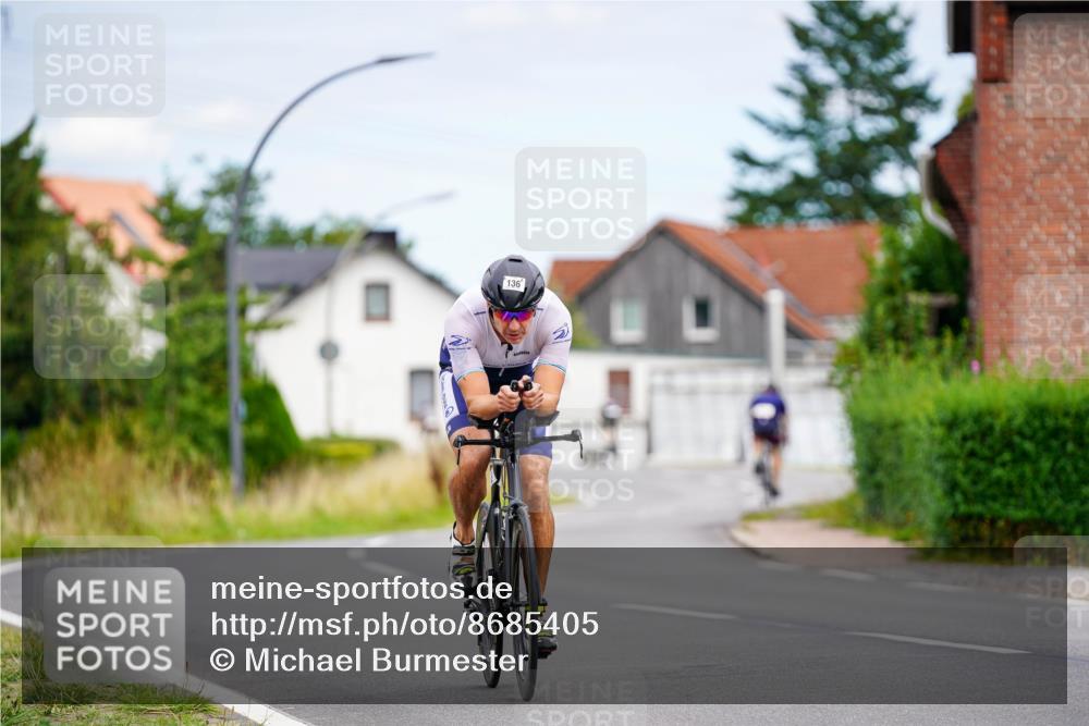 31.08.2025 - Elbe Triathlon Hamburg Michael Burmester http://msf.ph/oto/8685405 31.08.2025 14:09:41 Radfahren 136 meine-sportfotos.de