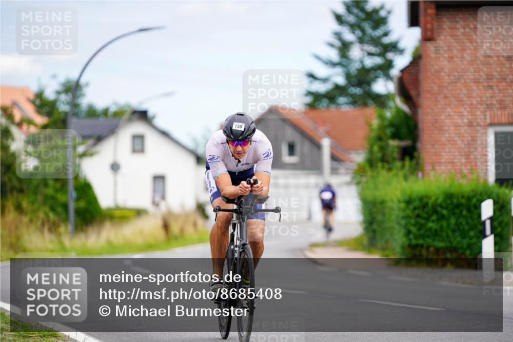 31.08.2025 - Elbe Triathlon Hamburg Michael Burmester http://msf.ph/oto/8685408 31.08.2025 14:09:41 Radfahren 136 meine-sportfotos.de