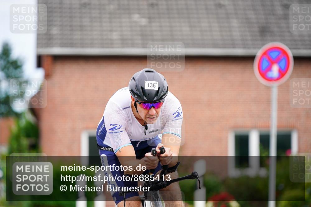 31.08.2025 - Elbe Triathlon Hamburg Michael Burmester http://msf.ph/oto/8685413 31.08.2025 14:09:42 Radfahren 136 meine-sportfotos.de
