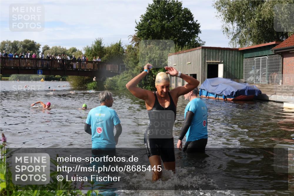 31.08.2025 - Elbe Triathlon Hamburg Luisa Fischer http://msf.ph/oto/8685445 31.08.2025 10:38:09 Schwimmen 1480 meine-sportfotos.de