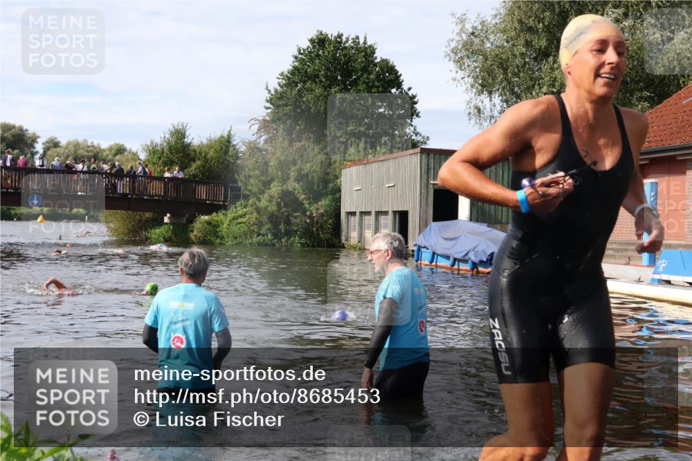 31.08.2025 - Elbe Triathlon Hamburg Luisa Fischer http://msf.ph/oto/8685453 31.08.2025 10:38:11 Schwimmen 1480 meine-sportfotos.de