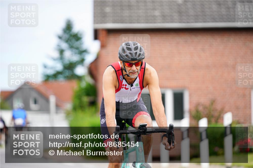 31.08.2025 - Elbe Triathlon Hamburg Michael Burmester http://msf.ph/oto/8685454 31.08.2025 14:10:20 Radfahren 121, 127, 139, 143, 145 meine-sportfotos.de