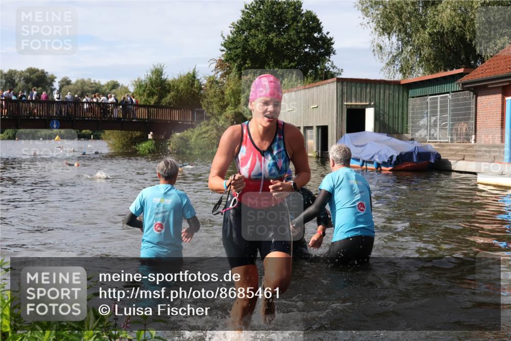 31.08.2025 - Elbe Triathlon Hamburg Luisa Fischer http://msf.ph/oto/8685461 31.08.2025 10:38:23 Schwimmen 1285, 1364 meine-sportfotos.de