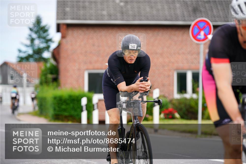 31.08.2025 - Elbe Triathlon Hamburg Michael Burmester http://msf.ph/oto/8685474 31.08.2025 14:10:27 Radfahren 121, 143, 145 meine-sportfotos.de