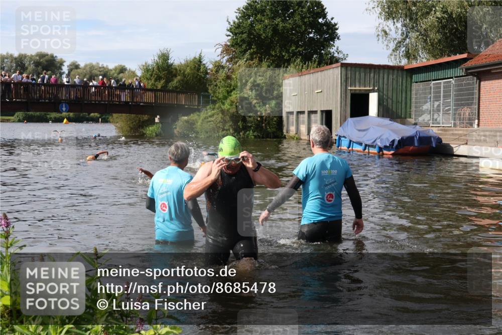 31.08.2025 - Elbe Triathlon Hamburg Luisa Fischer http://msf.ph/oto/8685478 31.08.2025 10:38:32 Schwimmen 1285, 1324 meine-sportfotos.de