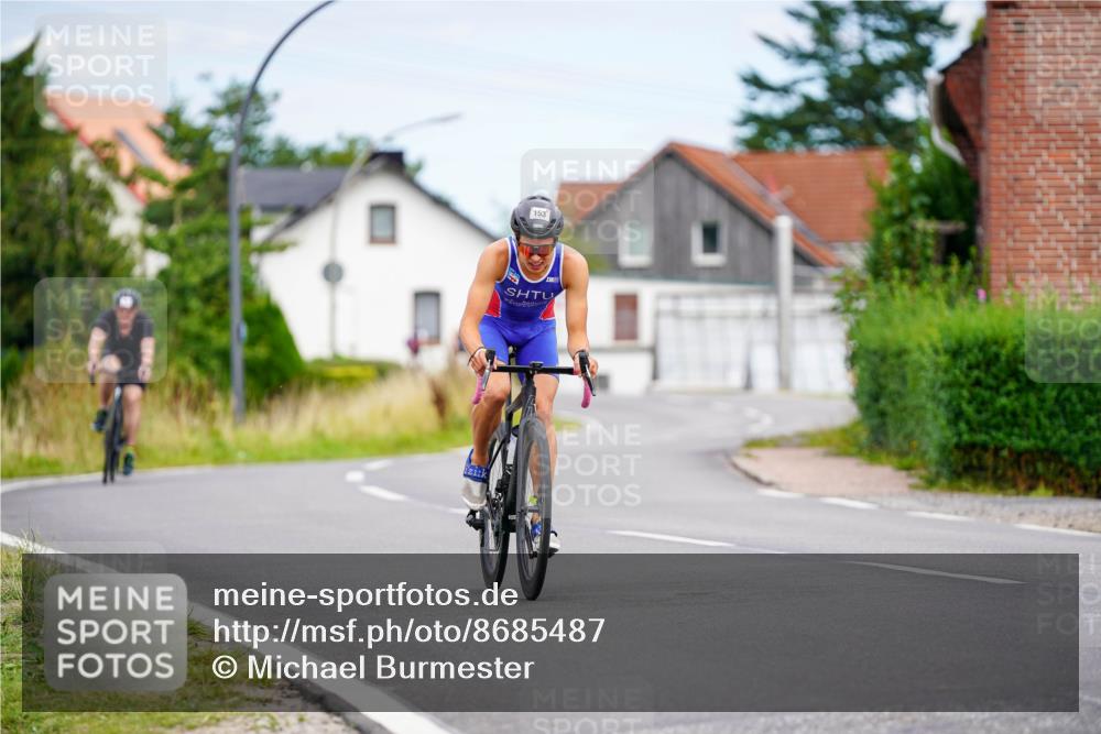 31.08.2025 - Elbe Triathlon Hamburg Michael Burmester http://msf.ph/oto/8685487 31.08.2025 14:10:39 Radfahren 134 meine-sportfotos.de