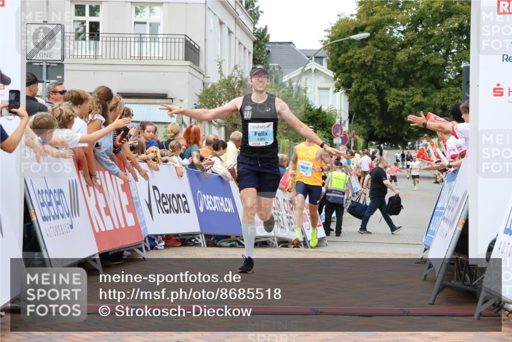 31.08.2025 - 21. Blankeneser Heldenlauf Strokosch-Dieckow http://msf.ph/oto/8685518 31.08.2025 12:00:57 Ziel 4366, 4007 meine-sportfotos.de