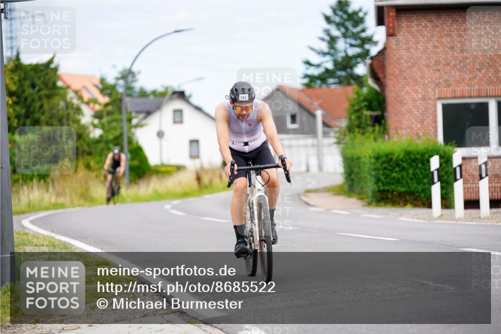 31.08.2025 - Elbe Triathlon Hamburg Michael Burmester http://msf.ph/oto/8685522 31.08.2025 14:10:52 Radfahren 132, 147, 160 meine-sportfotos.de