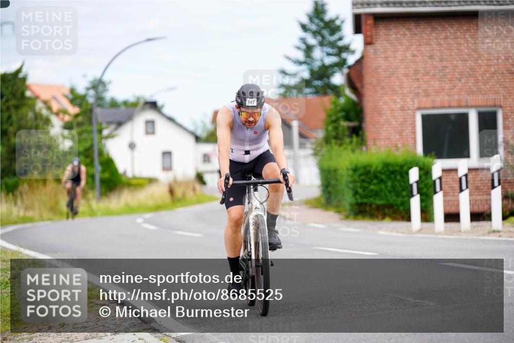 31.08.2025 - Elbe Triathlon Hamburg Michael Burmester http://msf.ph/oto/8685525 31.08.2025 14:10:52 Radfahren 132, 147, 160 meine-sportfotos.de