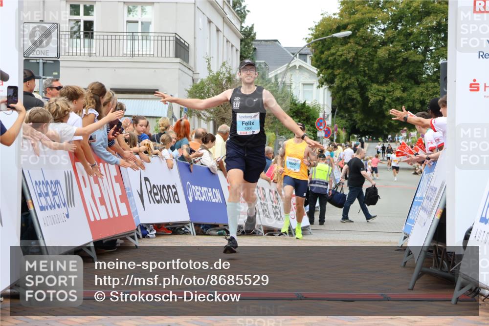 31.08.2025 - 21. Blankeneser Heldenlauf Strokosch-Dieckow http://msf.ph/oto/8685529 31.08.2025 12:00:57 Ziel 4366, 4007 meine-sportfotos.de