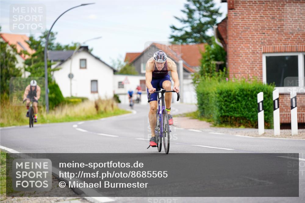 31.08.2025 - Elbe Triathlon Hamburg Michael Burmester http://msf.ph/oto/8685565 31.08.2025 14:11:08 Radfahren 157, 159, 164 meine-sportfotos.de