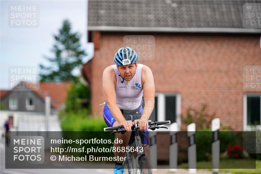 31.08.2025 - Elbe Triathlon Hamburg Michael Burmester http://msf.ph/oto/8685643 31.08.2025 14:11:46 Radfahren 163 meine-sportfotos.de